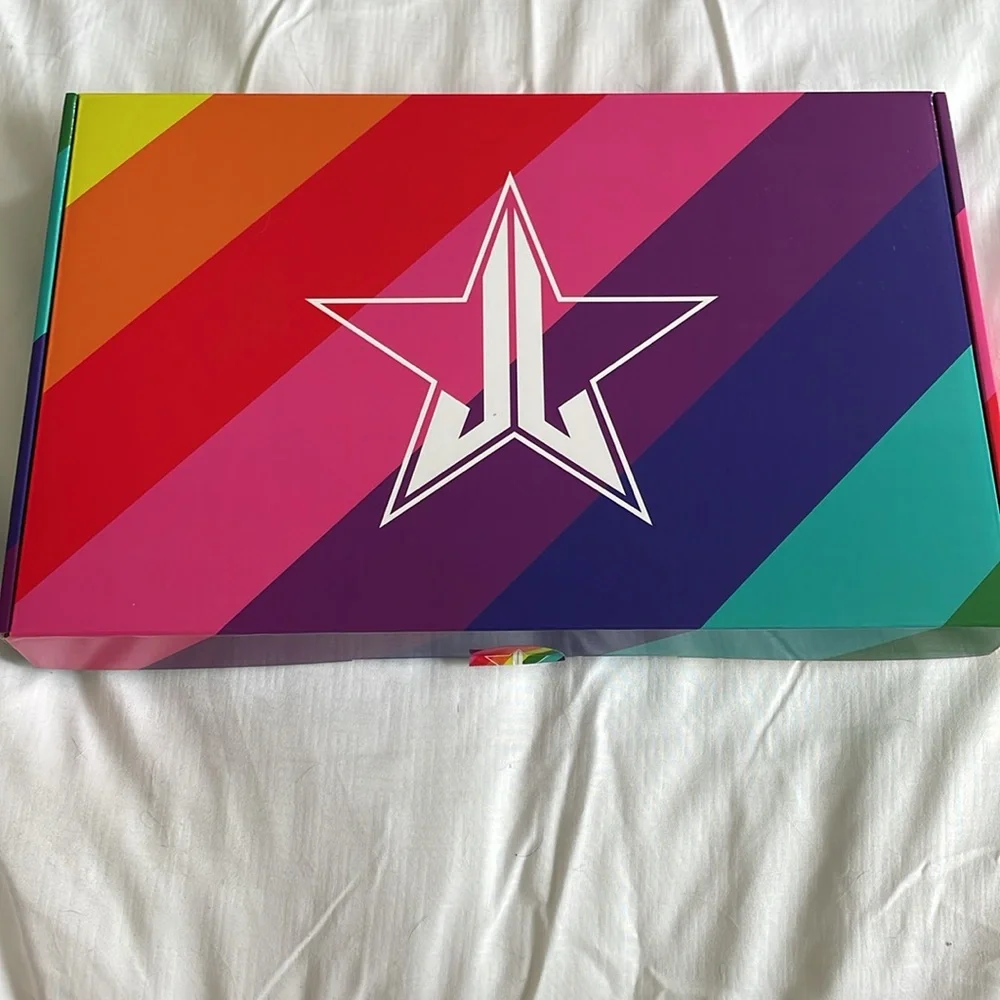 Jeffree Star mirror - rainbow soft touch
